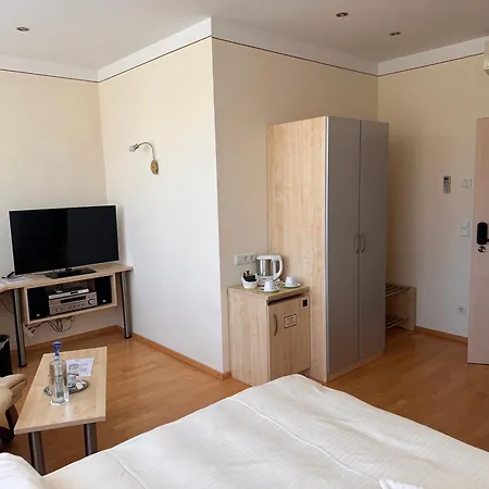 Engelhard Garni Szálloda Kirchheim am Ries