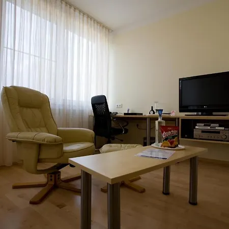 Hotel Engelhard Garni 4*